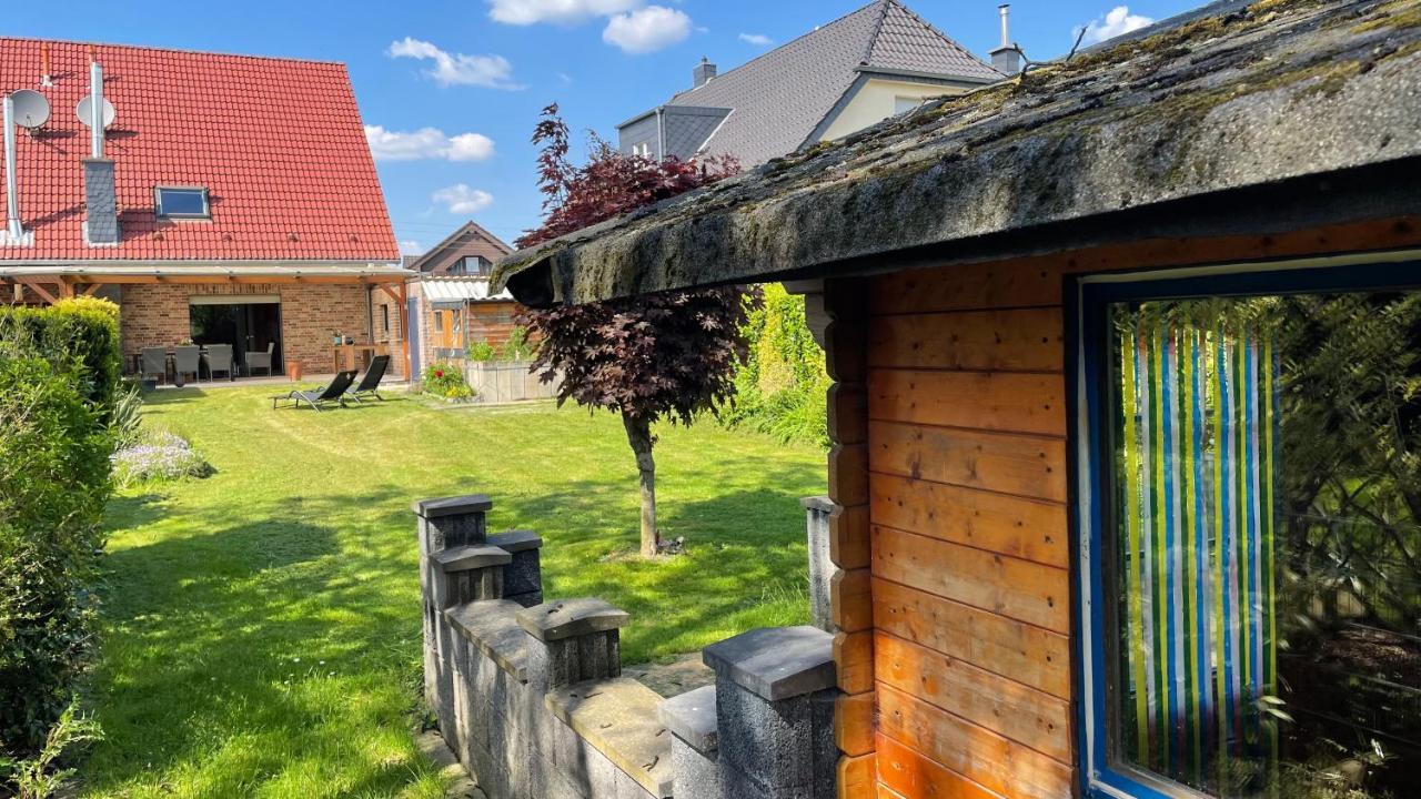Doppelhaushaelfte In Perfekter Lage Fuer Fahrradtouren - Haus Perrich Wesel  Exterior foto
