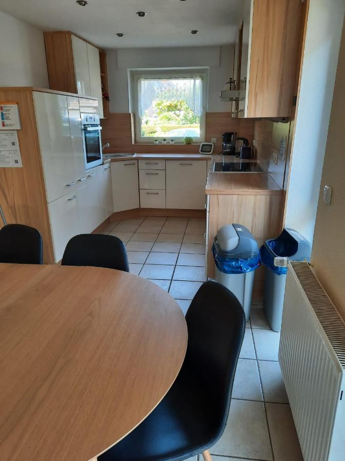 Doppelhaushaelfte In Perfekter Lage Fuer Fahrradtouren - Haus Perrich Wesel  Exterior foto
